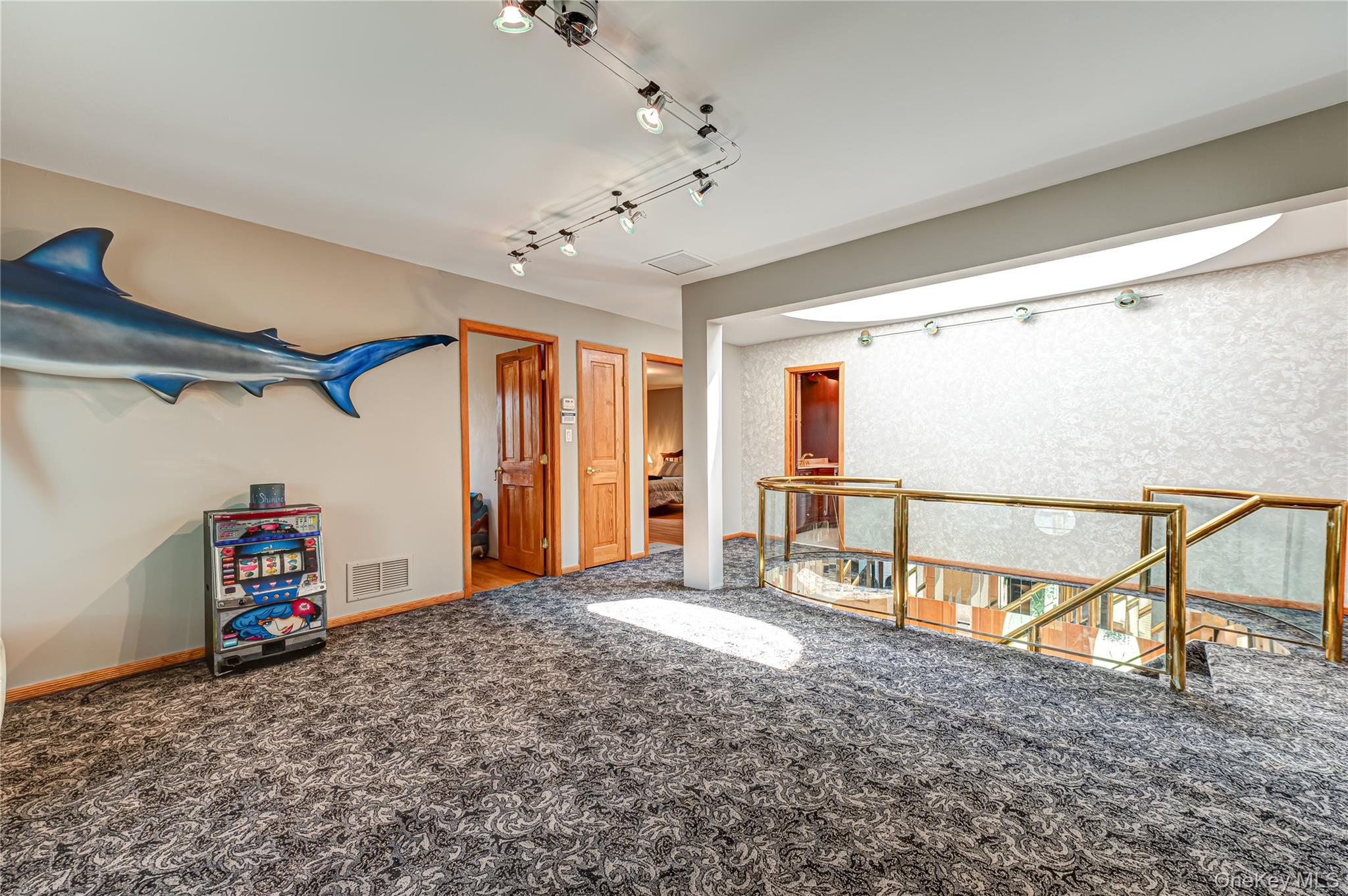 164 West Islip Road West Islip, NY 11795 - Photo 14 of 32