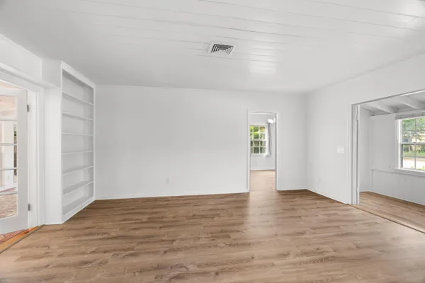 $4,650 | 306 34th Street, West Palm Beach, FL 33407