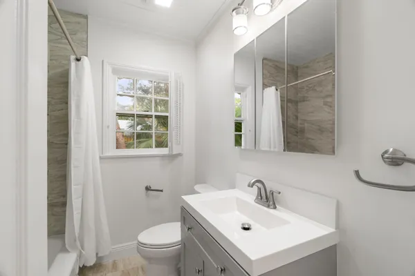 $4,650 | 306 34th Street, West Palm Beach, FL 33407