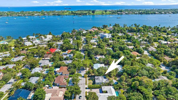 $4,650 | 306 34th Street, West Palm Beach, FL 33407