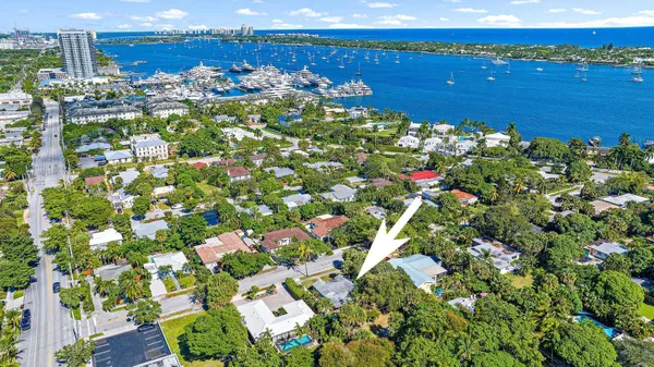 $4,650 | 306 34th Street, West Palm Beach, FL 33407