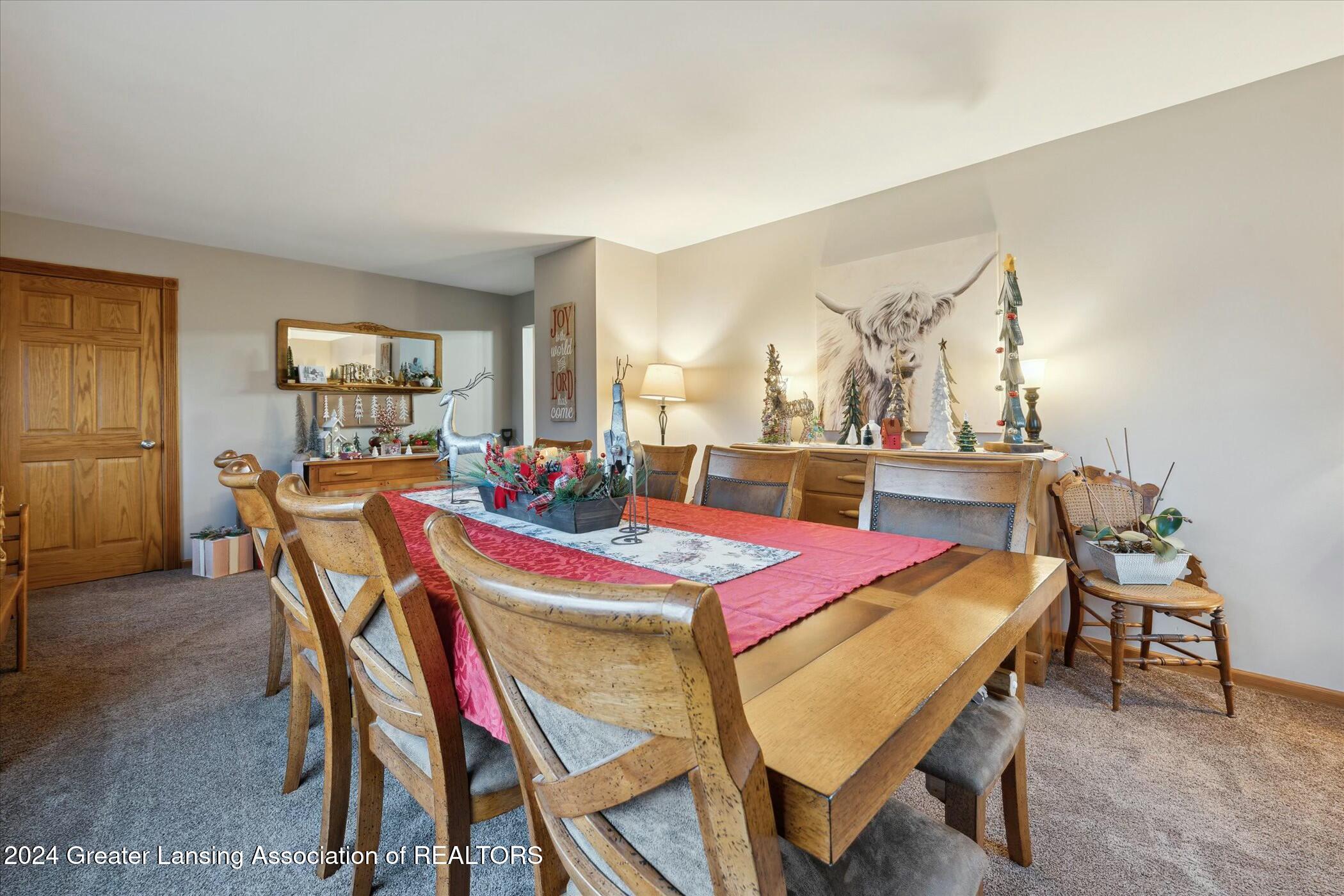 15407 Upton Road East Lansing, MI 48823 - Photo 9 of 58 tempImage8ZYTyE