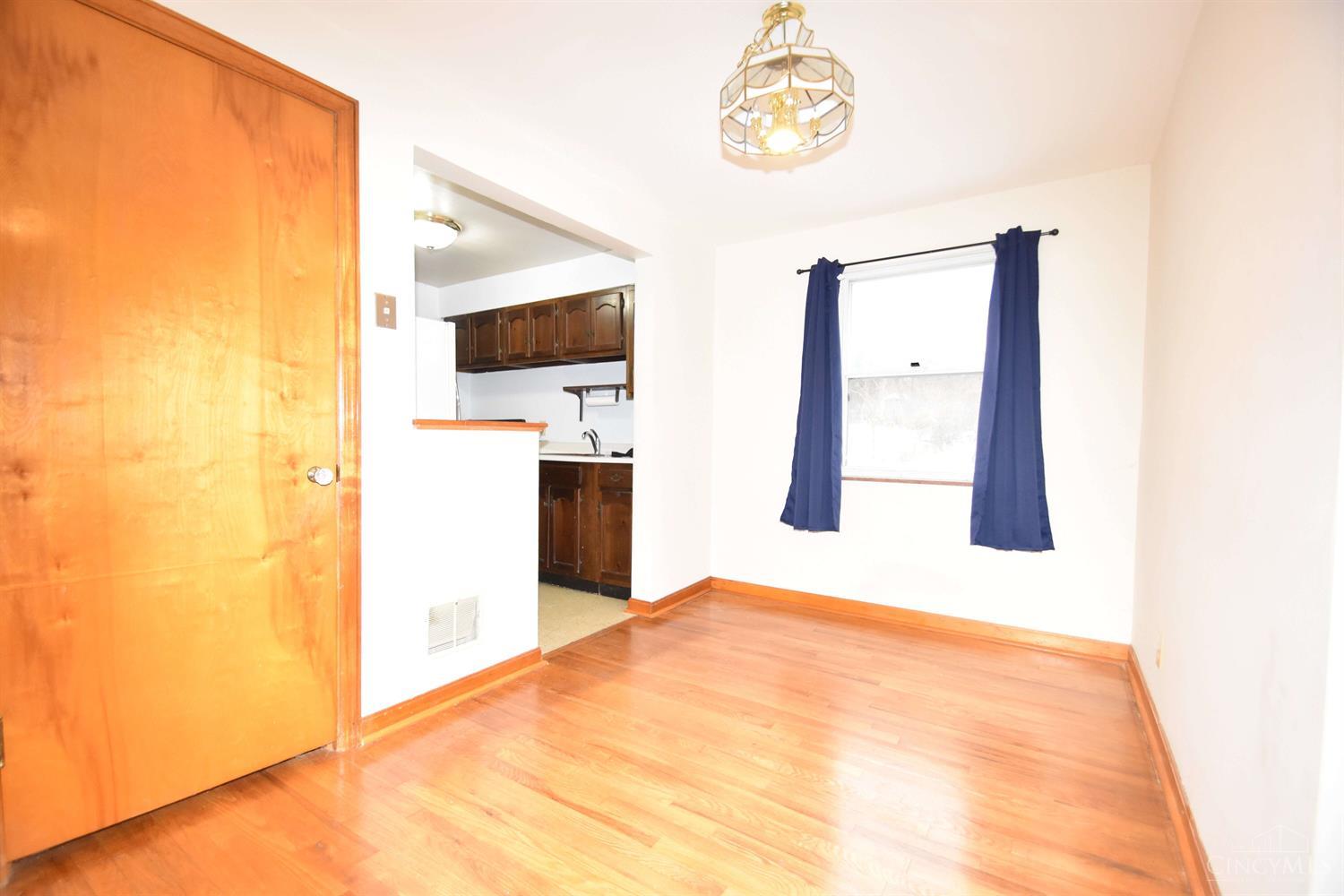 5932 Blue Rock Road Cincinnati, OH 45247 - Photo 16 of 23 Gallery Image 16