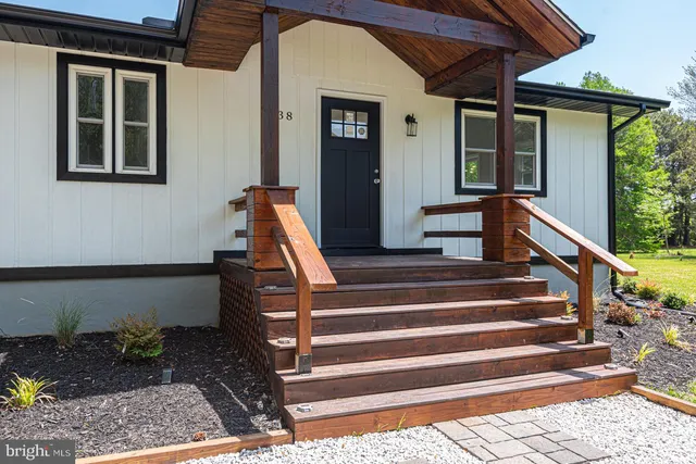 $529,995 | 6438 Knoll Hill Drive, Berlin, MD 21811