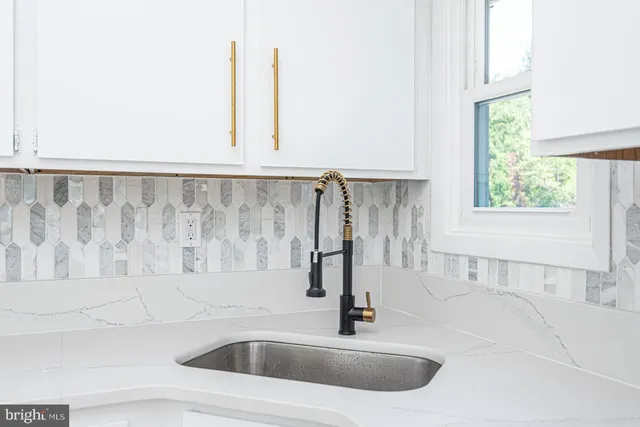 $529,995 | 6438 Knoll Hill Drive, Berlin, MD 21811