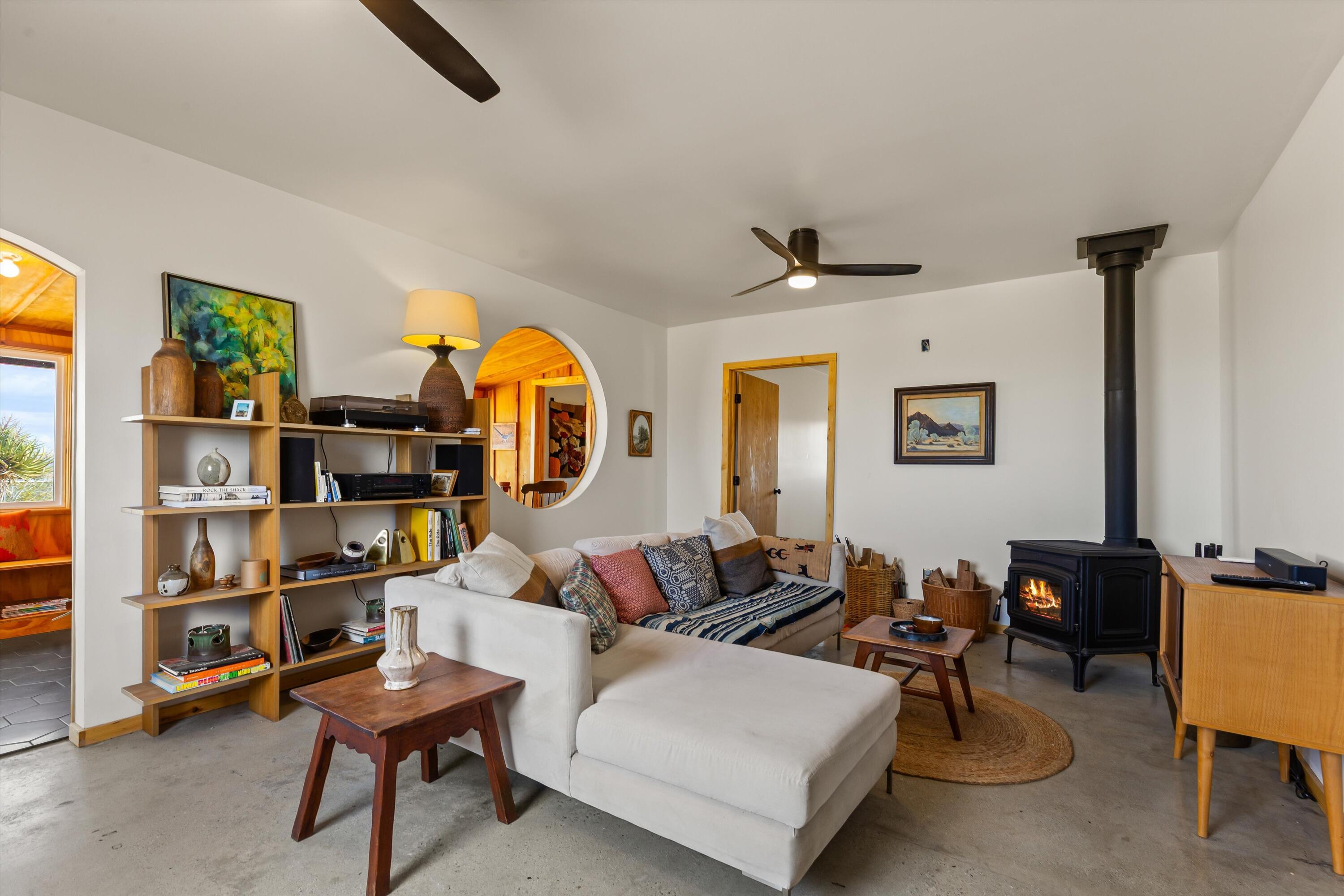 822 Inca Trail Yucca Valley, CA 92284 - Photo 3 of 21 07-IMG_3429