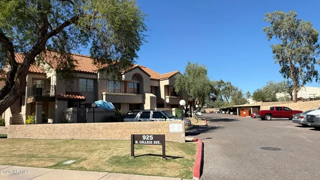 $294,000 | 925 North College Avenue, Unit C110, Tempe, AZ 85288