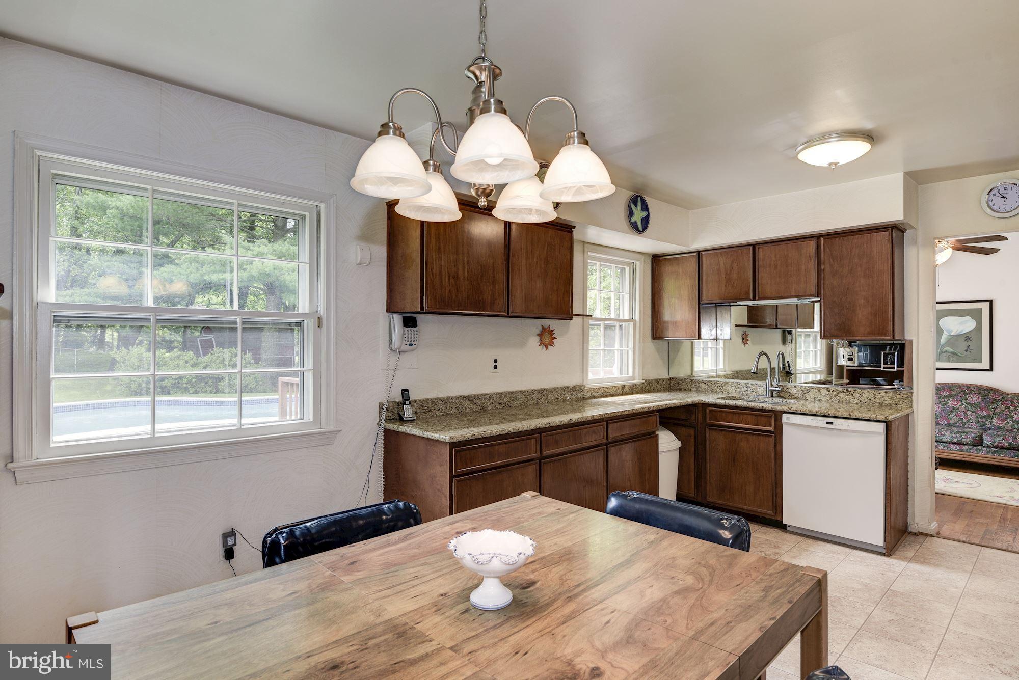 13113 Buccaneer Road Silver Spring, MD 20904 - Photo 11 of 37