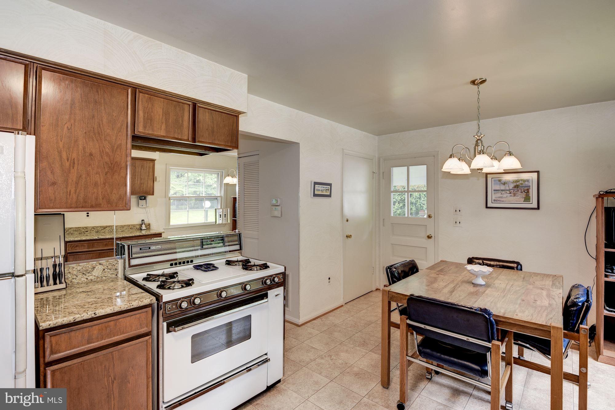 13113 Buccaneer Road Silver Spring, MD 20904 - Photo 12 of 37