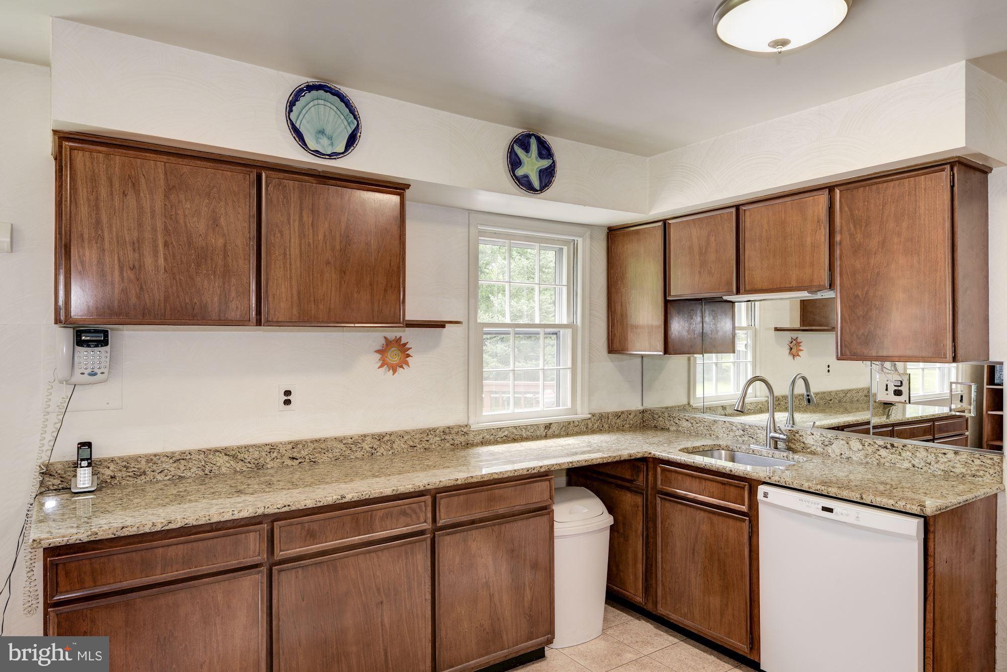 13113 Buccaneer Road Silver Spring, MD 20904 - Photo 14 of 37