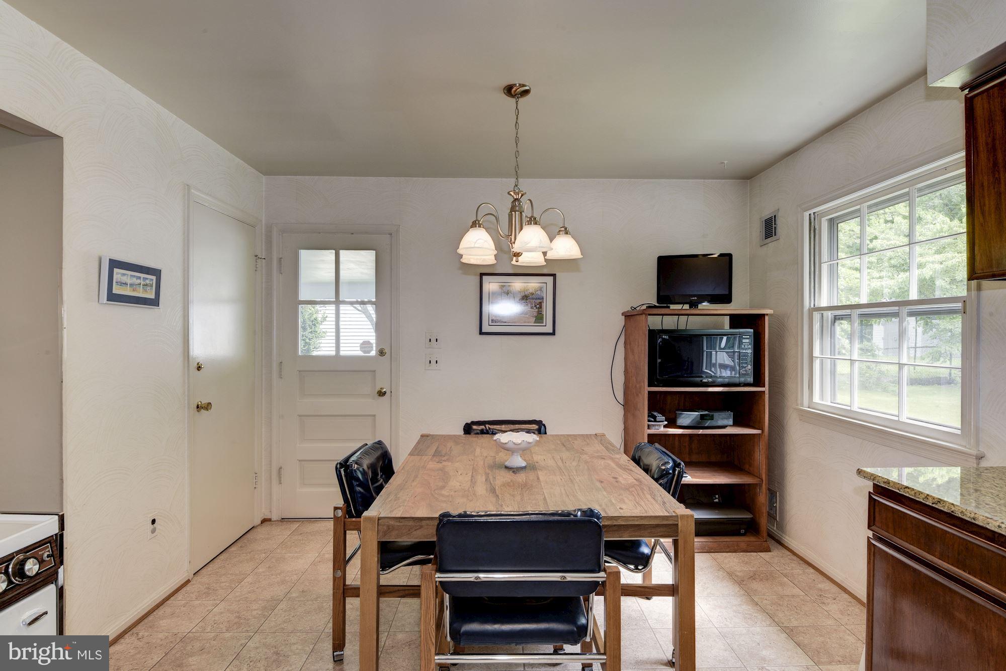 13113 Buccaneer Road Silver Spring, MD 20904 - Photo 10 of 37