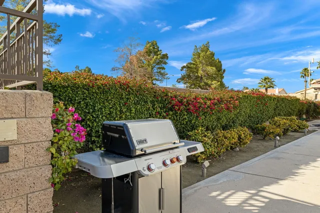 $8,000 | 45553 Meadow Lake Drive, Indio, CA 92201