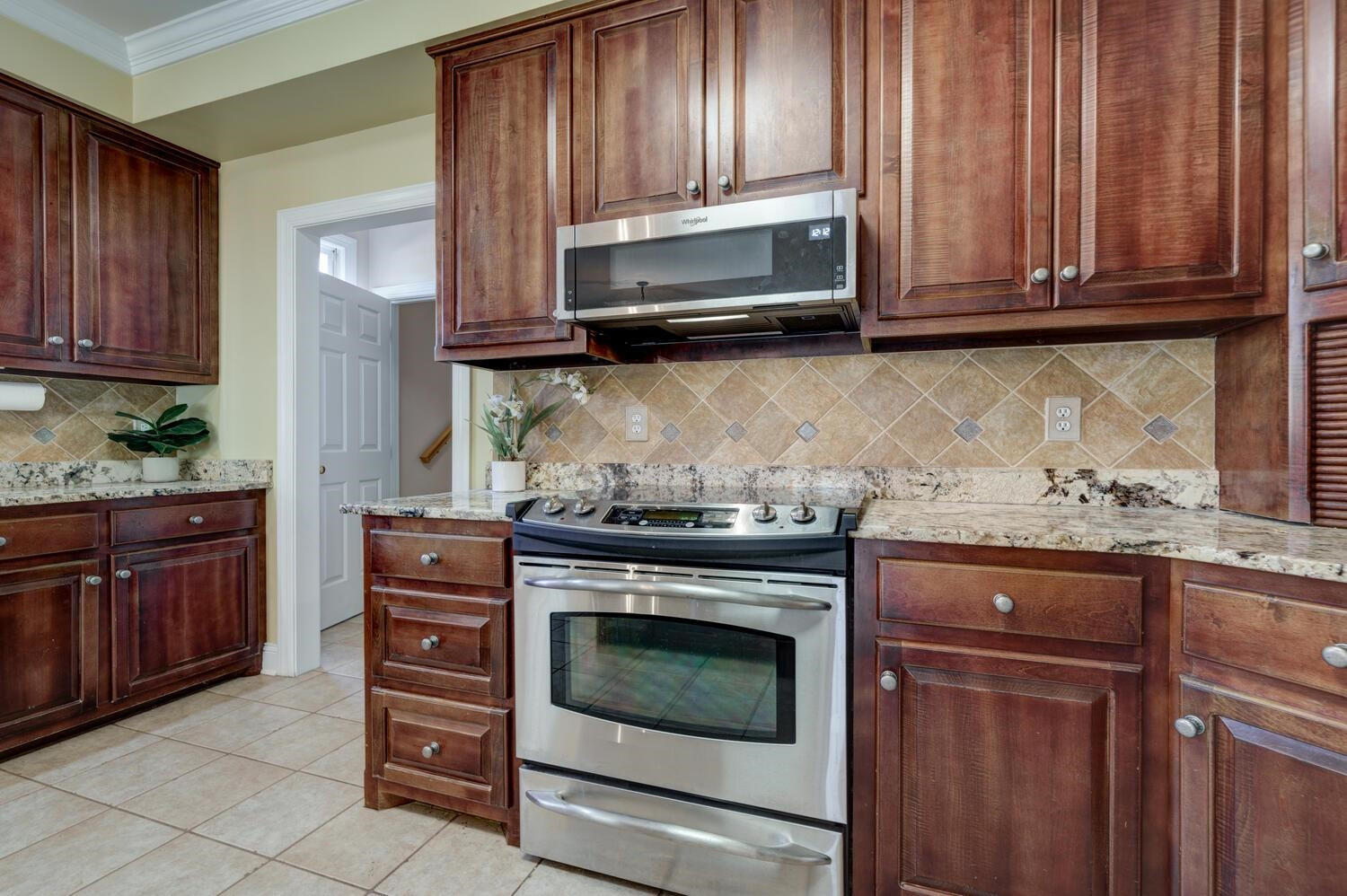 5112 Salem Ridge Road Holly Springs, NC 27540 - Photo 8 of 30 Kitchen