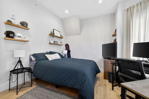 $3,500 | 20 Arlington Street, Unit 4, Somerville, MA 02145