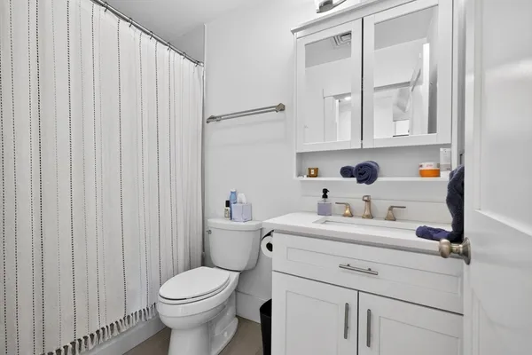 $3,500 | 20 Arlington Street, Unit 4, Somerville, MA 02145