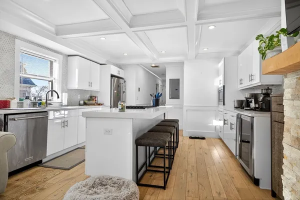 $3,500 | 20 Arlington Street, Unit 4, Somerville, MA 02145