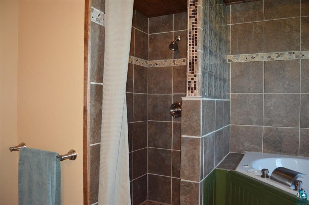 2126 Paradise Road Barnum, MN 55707 - Photo 12 of 33 Gallery Image 12