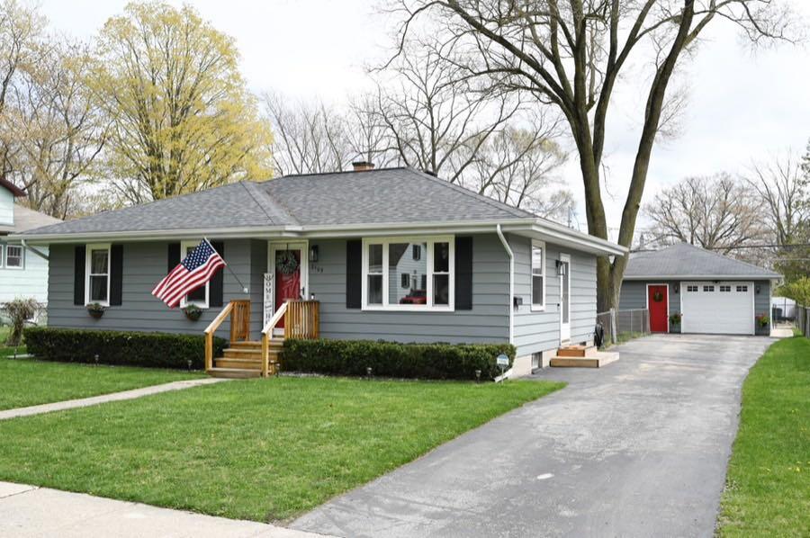 2109 Ruddiman Drive North Muskegon, MI 49445 - Photo 1 of 12 129439