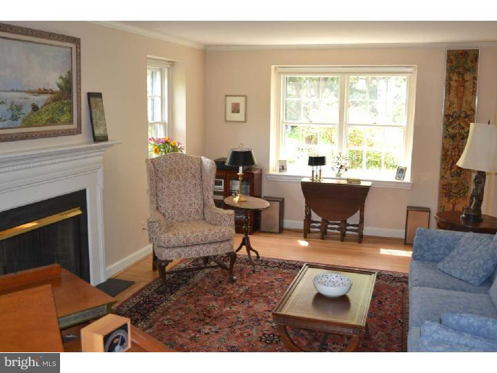 315 Riverview Road Swarthmore, PA 19081 - Photo 3 of 25 Living Room