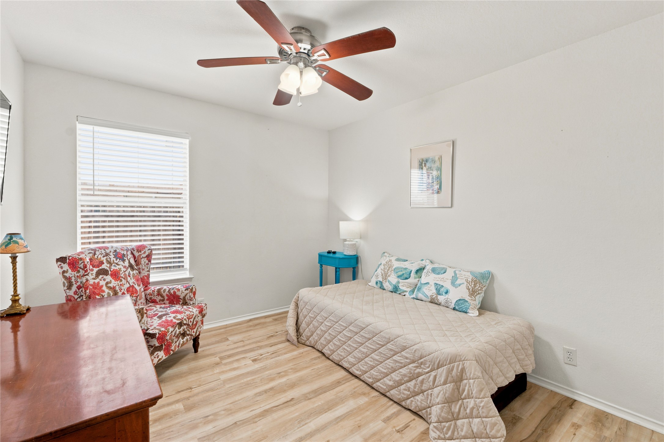 405 Fairfield Loop Leander, TX 78641 - Photo 23 of 40 Secondary bedroom