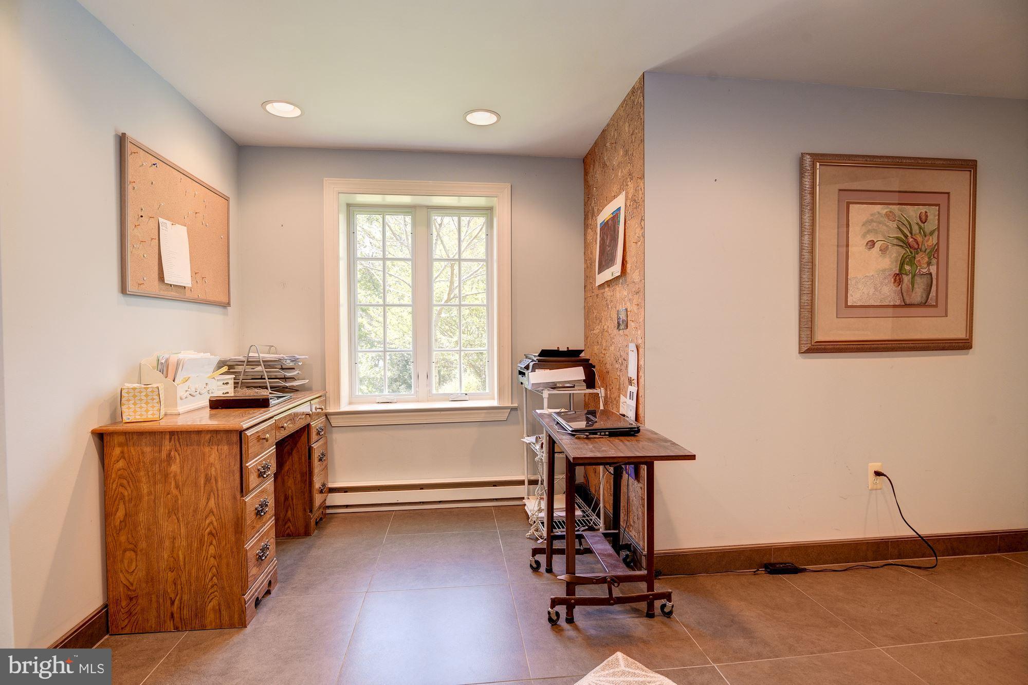 9036 Dunloggin Road Ellicott City, MD 21042 - Photo 23 of 30 Create Your Own Work Space