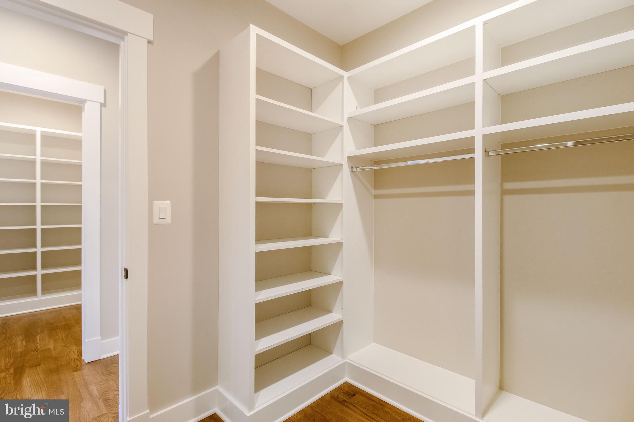 6204 Greentree Road Bethesda, MD 20817 - Photo 21 of 36