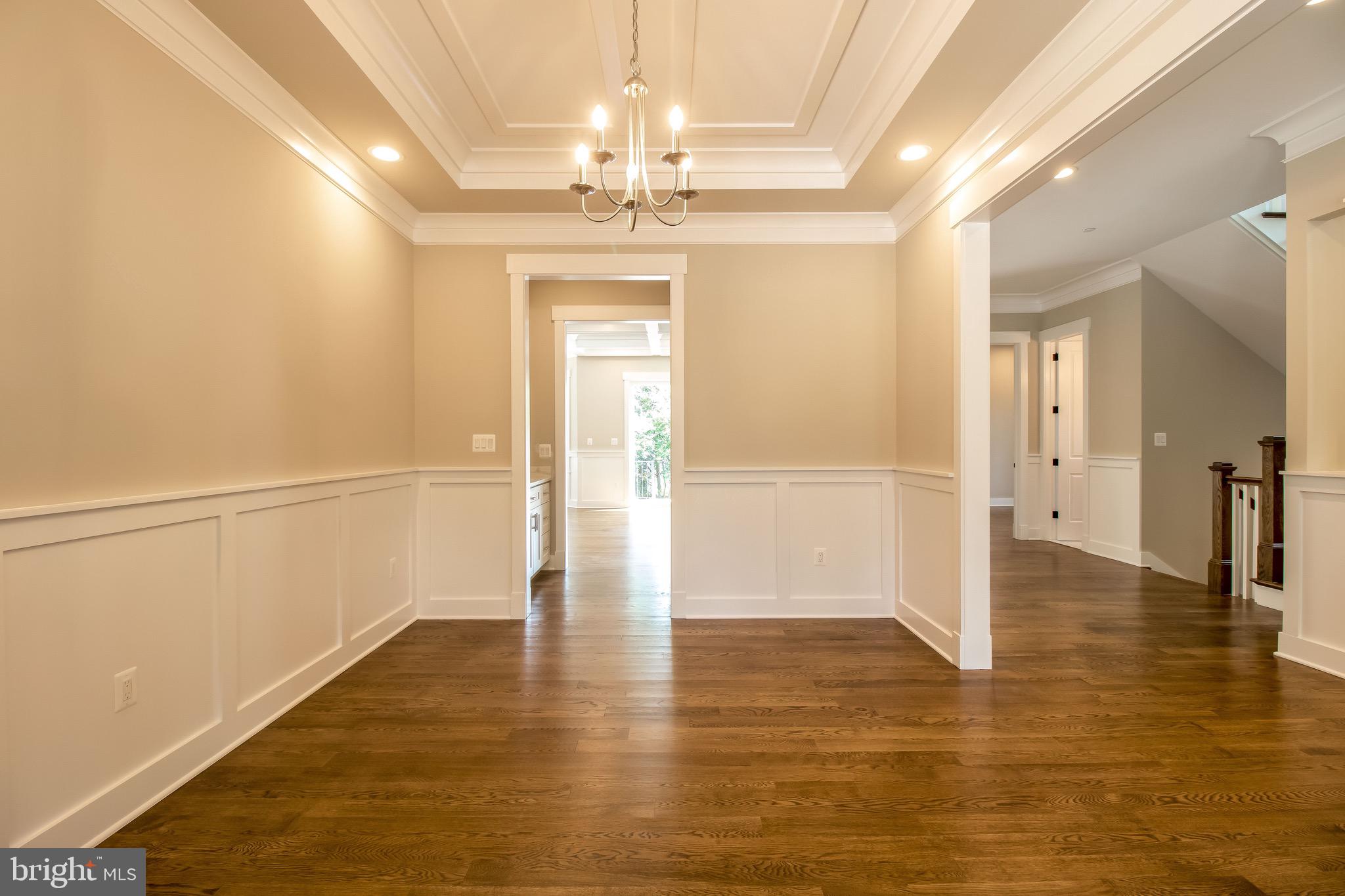 6204 Greentree Road Bethesda, MD 20817 - Photo 3 of 36