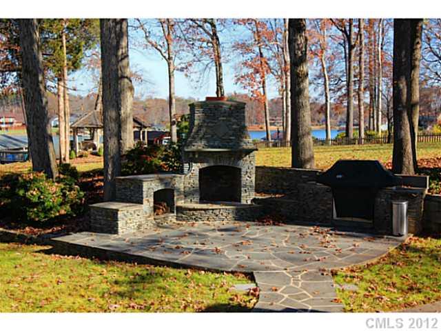 4440 Lake Shore Road North Denver, NC 28037 - Photo 3 of 16