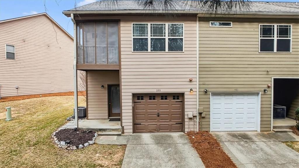 555 Ridge View Crossing Woodstock, GA 30188 - Photo 2 of 38