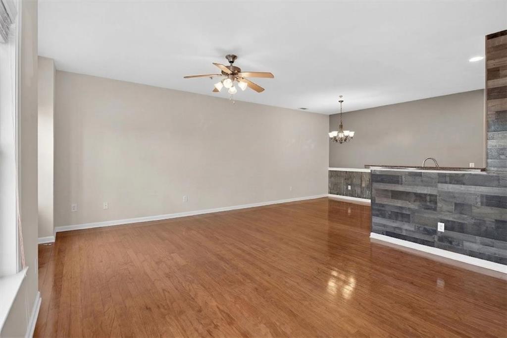 555 Ridge View Crossing Woodstock, GA 30188 - Photo 6 of 38