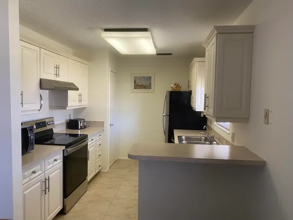 $1,500 | 26 Lake Vista Trail, Unit 201, Port St. Lucie, FL 34952