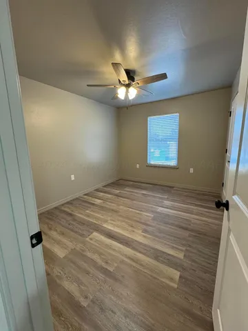 $1,100 | 109 East 6th Street, Hereford, TX 79045