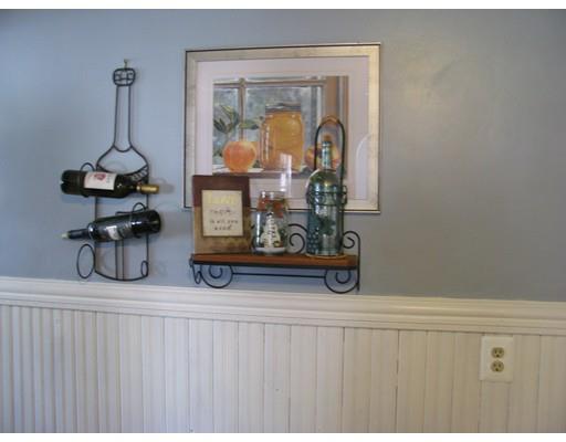 565 Granby Road Chicopee, MA 01013 - Photo 4 of 23