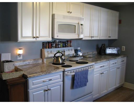 565 Granby Road Chicopee, MA 01013 - Photo 5 of 23