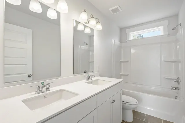 $799,900 | 113 Castle Hl Drive, Yemassee, SC 29945