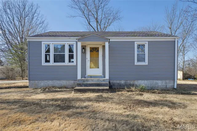 $190,000 | 911 Self Drive, Fenton, MO 63026