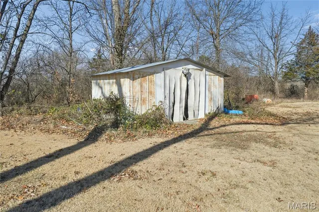 $190,000 | 911 Self Drive, Fenton, MO 63026