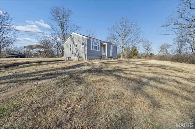 $190,000 | 911 Self Drive, Fenton, MO 63026