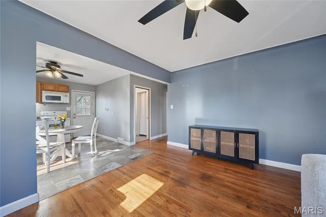 $190,000 | 911 Self Drive, Fenton, MO 63026