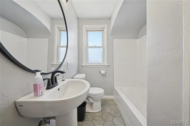 $190,000 | 911 Self Drive, Fenton, MO 63026