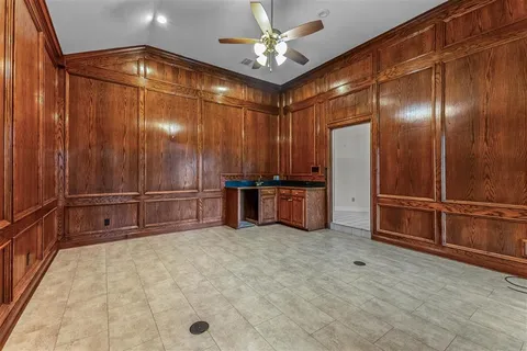 $425,000 | 513 Orchard Drive, Lake Charles, LA 70605