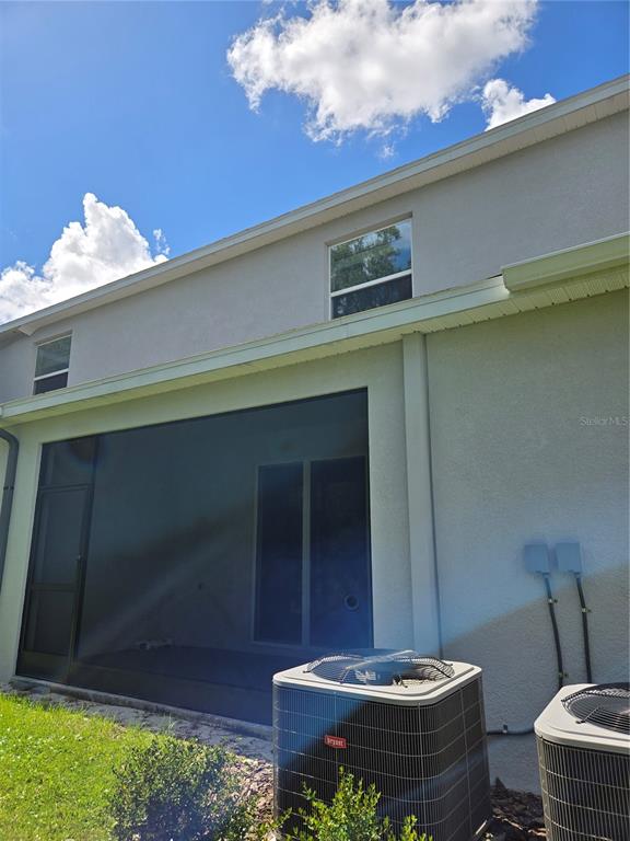 32803 Pez Landing Lane Wesley Chapel, FL 33543 - Photo 22 of 23 a view of outdoor space and yard