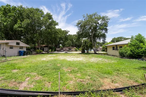 $295,000 | 658 15th Street Northwest, Largo, FL 33770