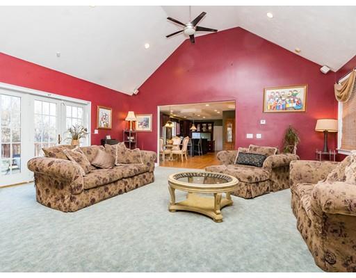 117 Davis Road Dracut, MA 01826 - Photo 18 of 41 Gallery Image 18