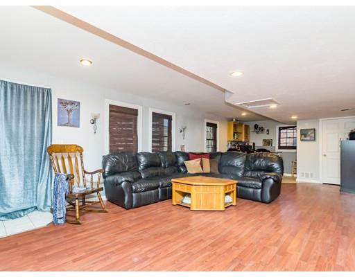 117 Davis Road Dracut, MA 01826 - Photo 32 of 41 Gallery Image 32