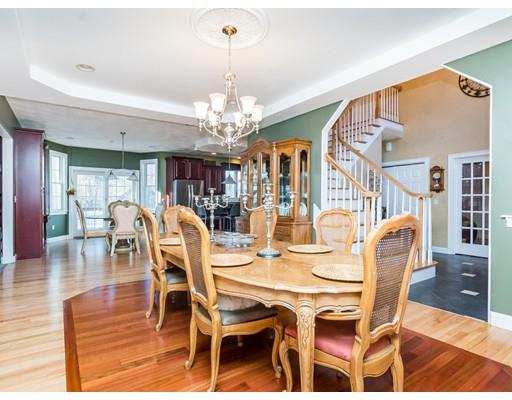 117 Davis Road Dracut, MA 01826 - Photo 8 of 41 Gallery Image 8