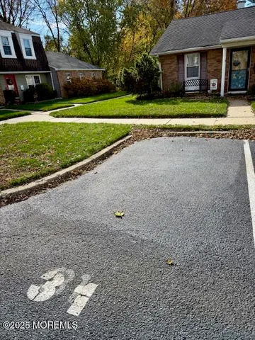 $2,700 | 31 Kingsley Way, Freehold, NJ 07728