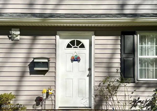 $2,700 | 31 Kingsley Way, Freehold, NJ 07728