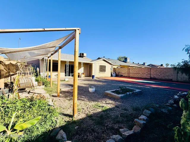$410,000 | 143 West Ivyglen Street, Mesa, AZ 85201