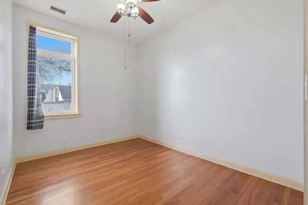 $249,000 | 2843 South Wells Street, Unit 2E, Chicago, IL 60616
